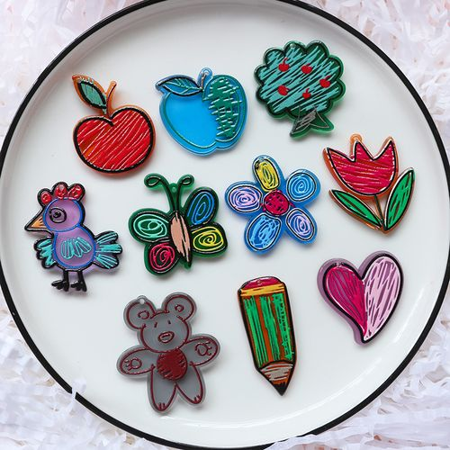 卸売カスタムロゴ蝶鶏の木ハートフラワーアップルキーホルダーメタルキーチェーンかわいい鉛筆キーホルダー