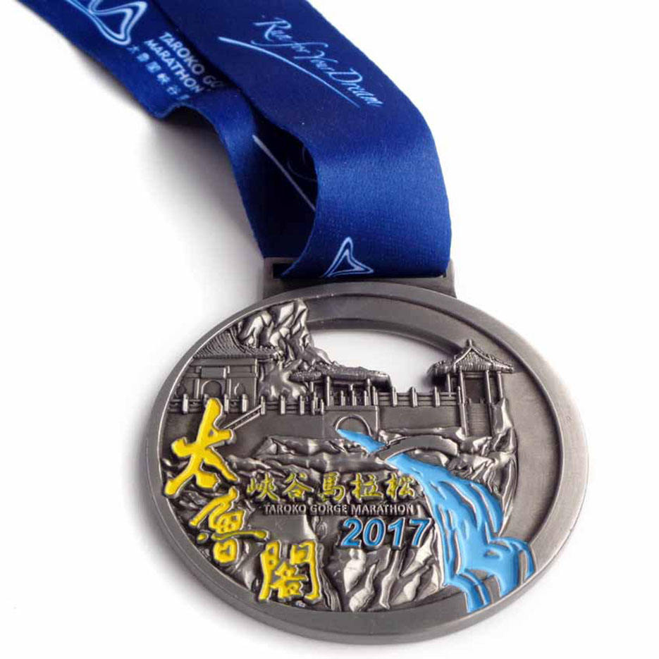 金属スポーツメダルマラソンメダルスポーツ記念品ギフトカスタムシューズ形ランニングメダル