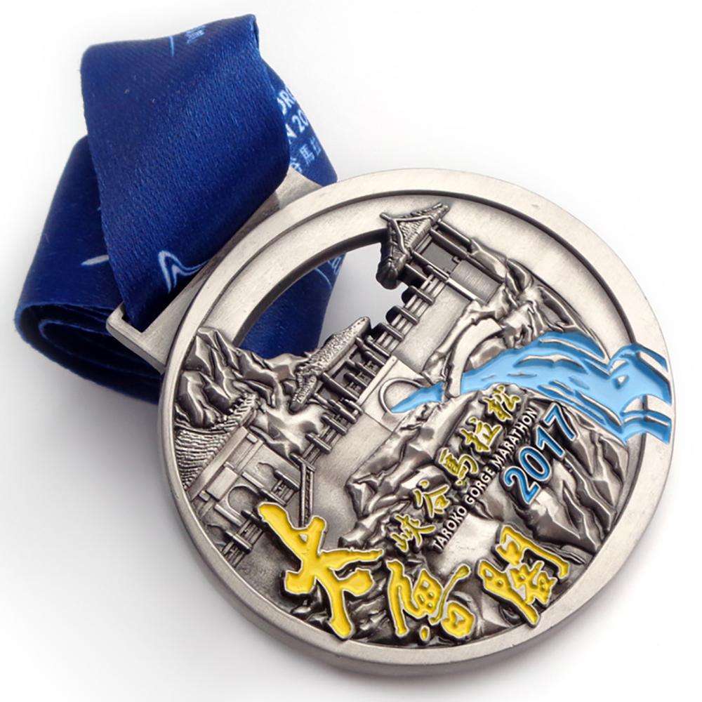 金属スポーツメダルマラソンメダルスポーツ記念品ギフトカスタムシューズ形ランニングメダル