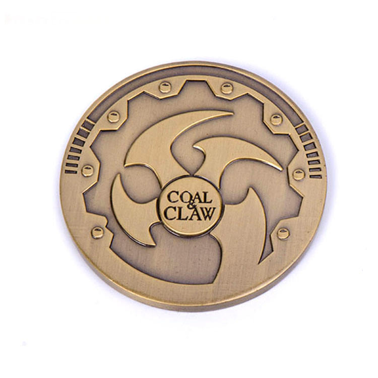 工場出荷時の価格の金属銅スタンピングダイスカスタムファミリーチャレンジコイン、ロゴ付き、収集品やお土産用