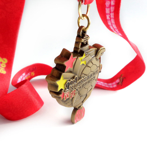 中国格安カスタムメタルデザインあなた自身のマラソンランニング亜鉛合金3Dゴールドメタル賞メダル