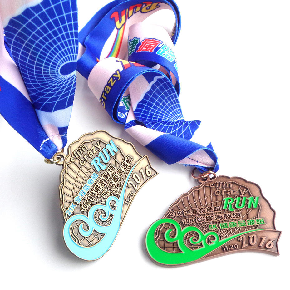 金属クリスマスバレーボールランニングマラソンスポーツメダルリボン付きカスタムメダル