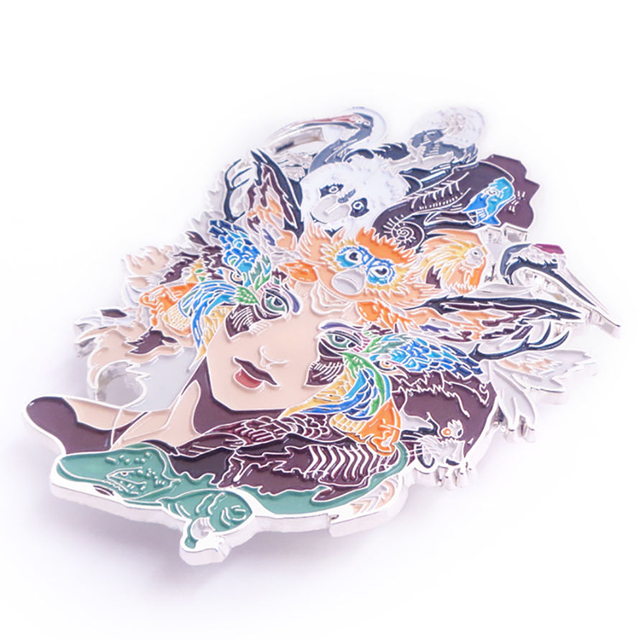 カスタムアニメビッグハードエナメルピンバッジ